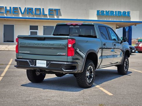 New 2025 Chevrolet Silverado 1500 ZR2 w/ Technology Package image 4