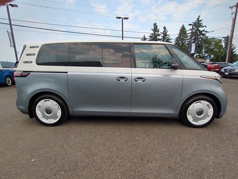 New 2025 Volkswagen ID. Buzz 1st Edition image 6