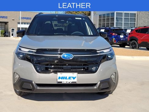 New 2025 Subaru Forester Touring image 2