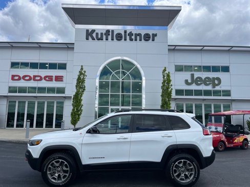 Used 2022 Jeep Cherokee Trailhawk w/ Sun, Sound & Nav Group image 1