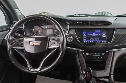 Used 2023 Cadillac XT6 Premium Luxury image 17