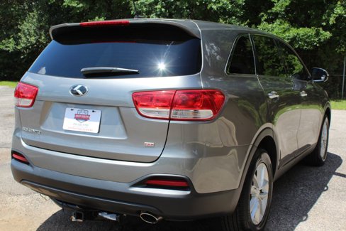 Used 2017 Kia Sorento L image 13