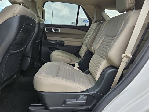 Used 2020 Ford Explorer XLT w/ Class III Trailer Tow Package image 23
