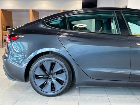Used 2024 Tesla Model 3 Long Range image 17