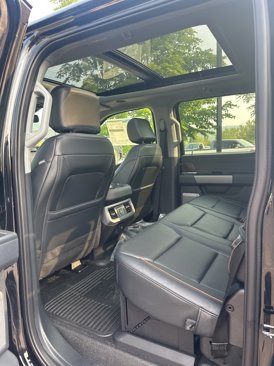 New 2025 Ford F250 Lariat w/ Lariat Ultimate Package image 10