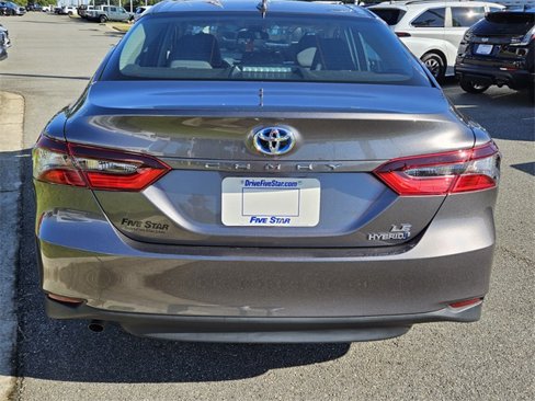 Used 2023 Toyota Camry LE image 10