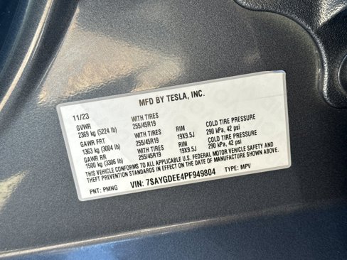 Used 2023 Tesla Model Y Long Range image 28