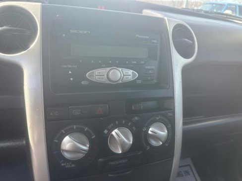 Used 2006 Scion xB image 16