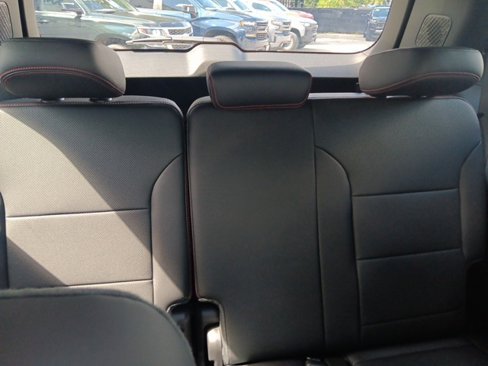 New 2026 Chevrolet Traverse RS w/ LPO, Floor Liner Package image 22
