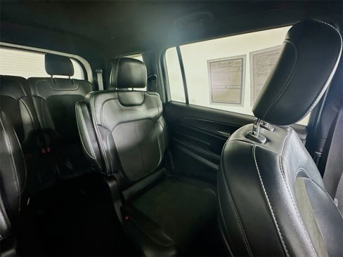Used 2021 Jeep Grand Cherokee L Laredo image 14