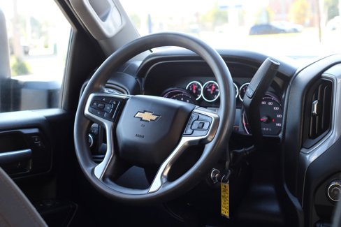 Used 2022 Chevrolet Silverado 2500 Custom w/ Custom Convenience Package image 14