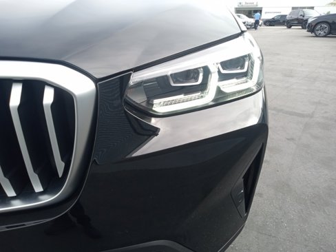 Used 2024 BMW X3 xDrive30i w/ Premium Package image 9