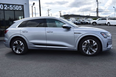 Used 2022 Audi e-tron Premium image 5