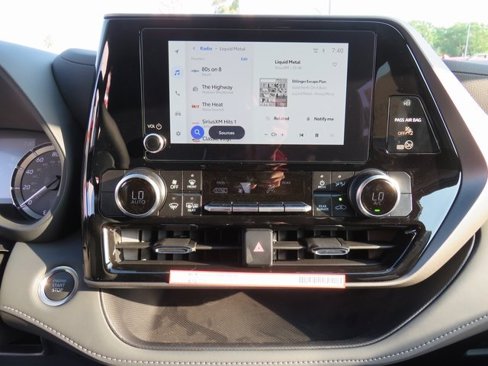 New 2025 Toyota Highlander LE image 31