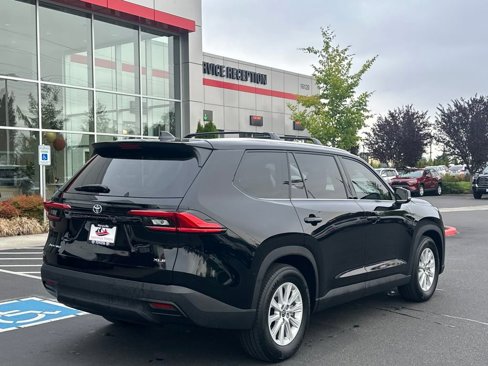 Certified 2024 Toyota Grand Highlander XLE image 3