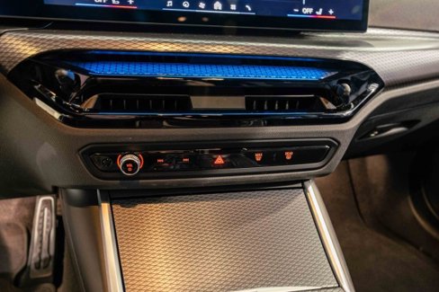 Used 2025 BMW M2 w/ Lighting Package image 50