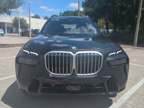 Used 2025 BMW X7 xDrive40i image 9