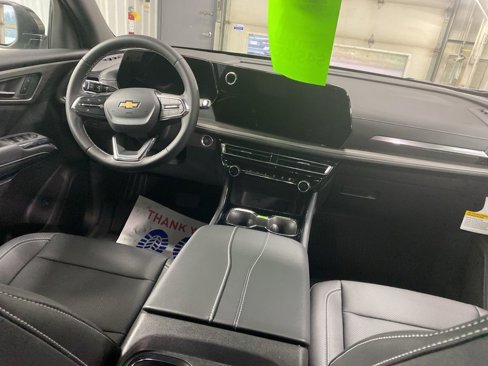 New 2026 Chevrolet Traverse LT w/ LPO, Floor Liner Package image 3