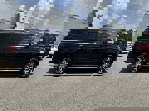 Used 2022 Ford Expedition Max Limited image 4
