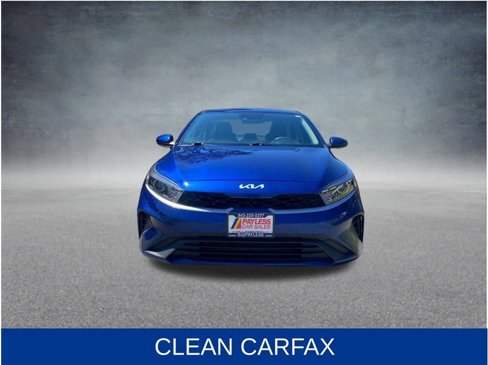Used 2023 Kia Forte LXS image 3