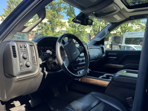 Used 2019 Chevrolet Silverado 3500 LTZ w/ Duramax Plus Package image 6