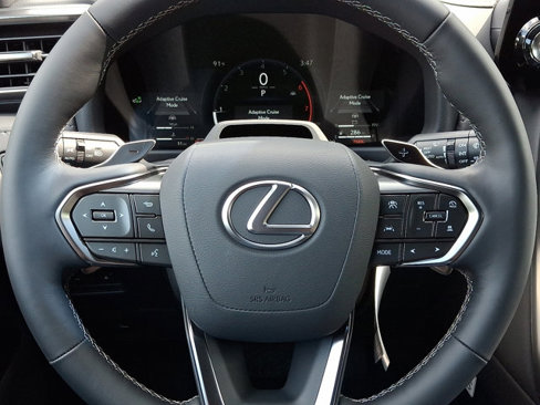 New 2025 Lexus LX 700h Overtrail image 18