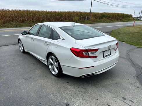 Used 2018 Honda Accord Touring image 3
