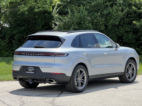 New 2025 Porsche Cayenne image 6