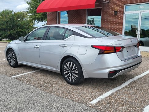 Used 2023 Nissan Altima 2.5 SV image 14