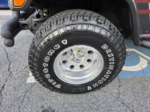 Used 2002 Jeep Wrangler X image 24