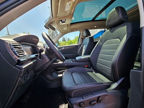 New 2025 Volkswagen Atlas SEL image 13