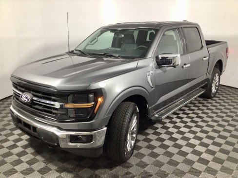 New 2025 Ford F150 XLT w/ Equipment Group 302A MID image 9