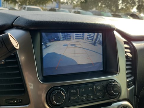 Used 2018 Chevrolet Suburban LT image 22