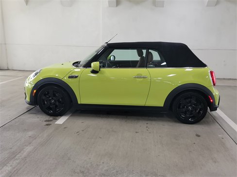 Certified 2023 MINI Cooper S w/ Signature Upholstery Package image 8