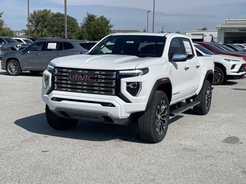 New 2026 GMC Canyon Denali image 3