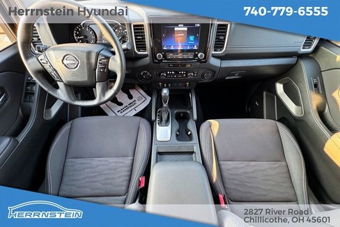 Used 2024 Nissan Frontier SV w/ SV Convenience Package image 13