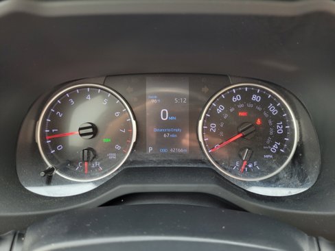 Certified 2021 Toyota RAV4 XLE Premium image 32