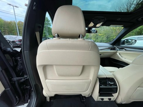 Used 2017 BMW 530i image 38