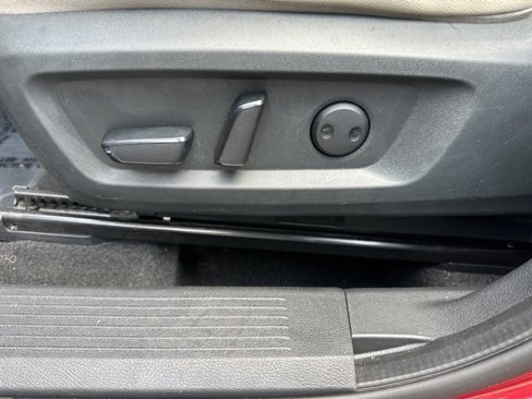 Used 2021 Nissan Rogue SL image 32