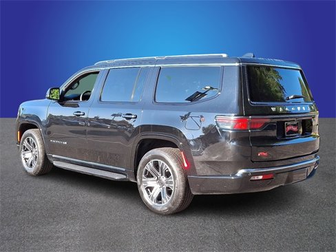 Used 2024 Jeep Wagoneer Series II image 6