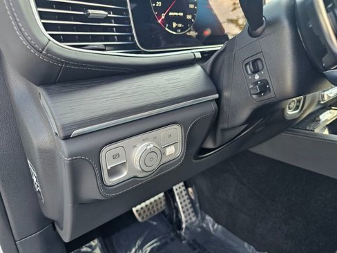 Certified 2025 Mercedes-Benz GLE 53 AMG 4MATIC image 21