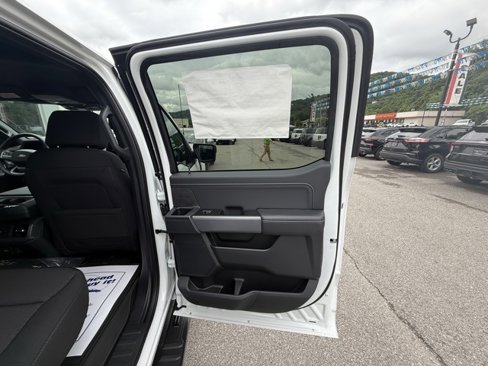 New 2025 Ford F150 XLT w/ Equipment Group 302A MID image 25