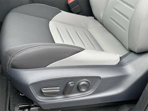 New 2025 Toyota Tacoma TRD Off-Road image 18