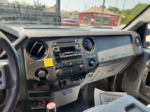 Used 2016 Ford F550 4x4 Regular Cab Super Duty image 15