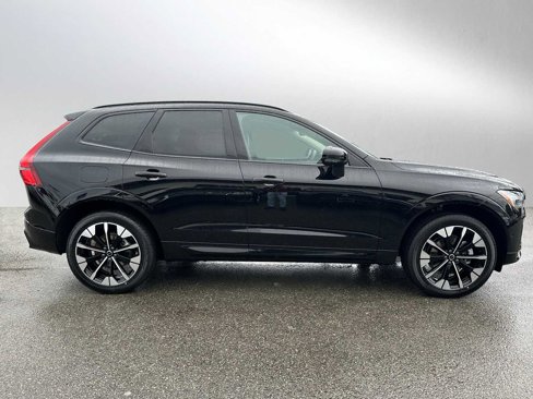 New 2026 Volvo XC60 B5 Ultra w/ Protection Package Premier image 2