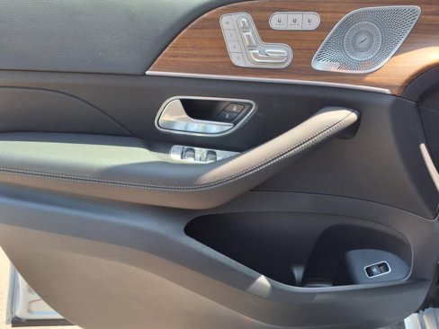 New 2025 Mercedes-Benz GLE 450 4MATIC Coupe image 11