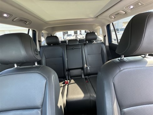 Used 2019 Volkswagen Tiguan SE image 14