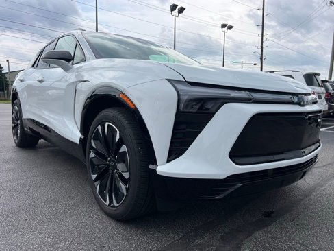 Used 2024 Chevrolet Blazer EV RS image 11