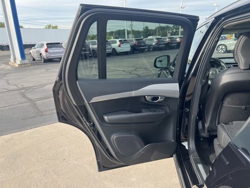 Certified 2025 Volvo XC90 B5 Core image 26