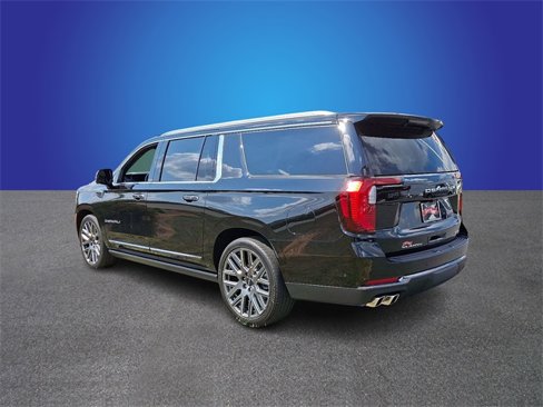 Used 2025 GMC Yukon XL Denali Ultimate image 6